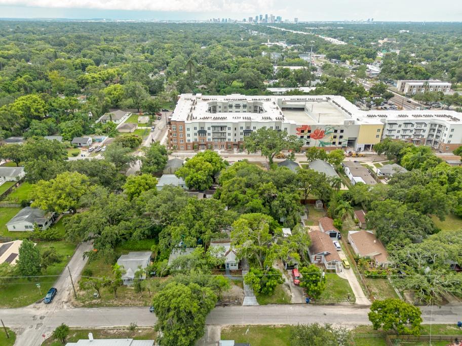 Image 37 of 40 For 919 Flora Street