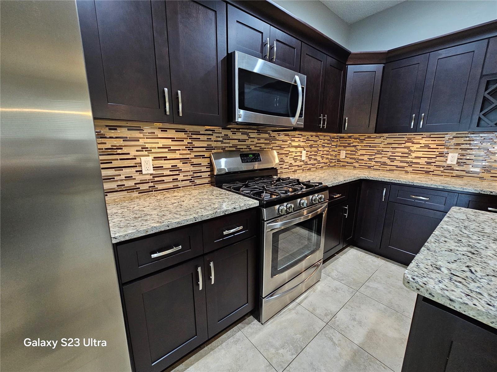 Image 19 of 45 For 9852 Bridgeton Drive