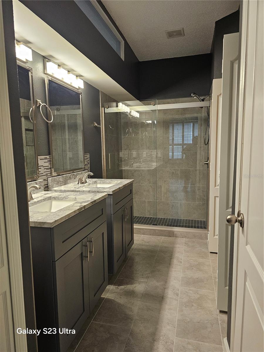 Image 35 of 45 For 9852 Bridgeton Drive