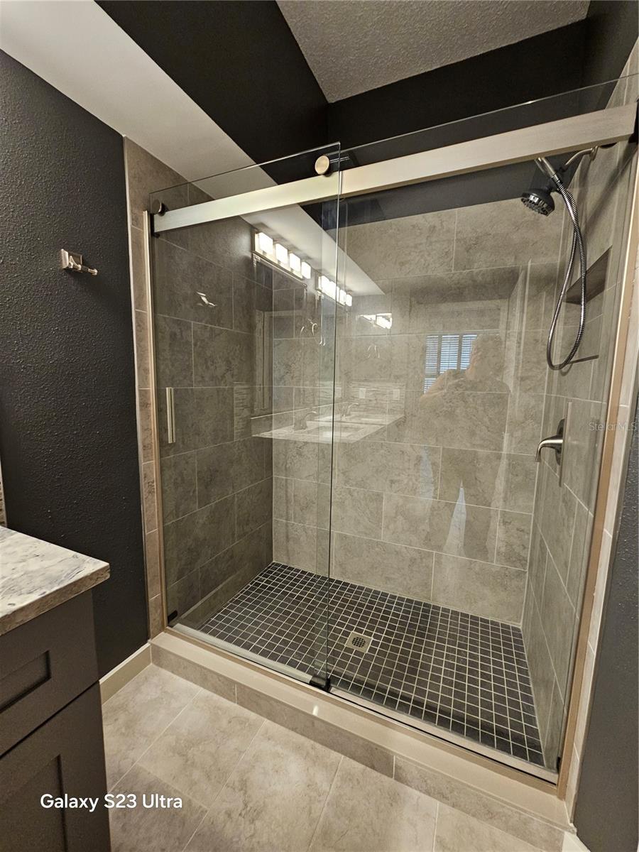 Image 37 of 45 For 9852 Bridgeton Drive