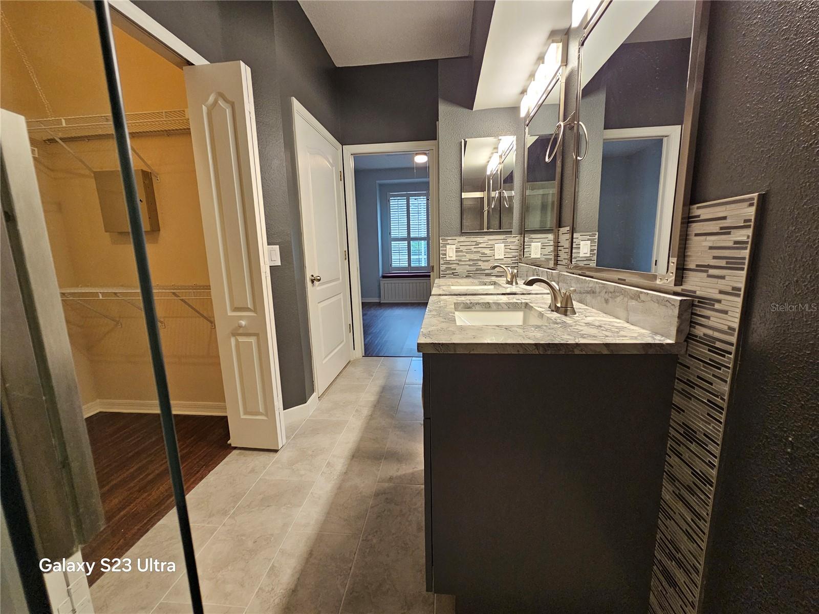 Image 40 of 45 For 9852 Bridgeton Drive
