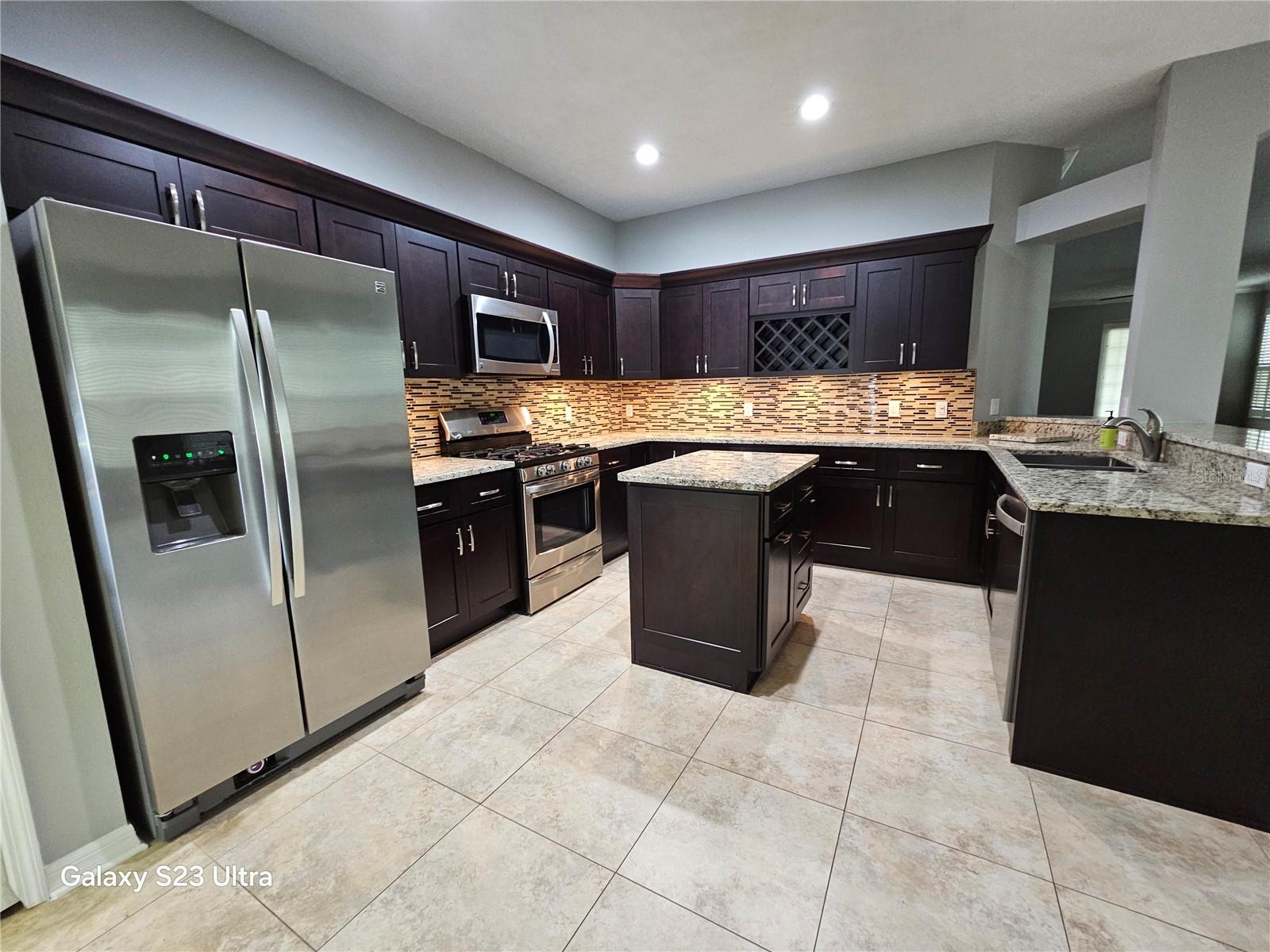 Image 8 of 45 For 9852 Bridgeton Drive