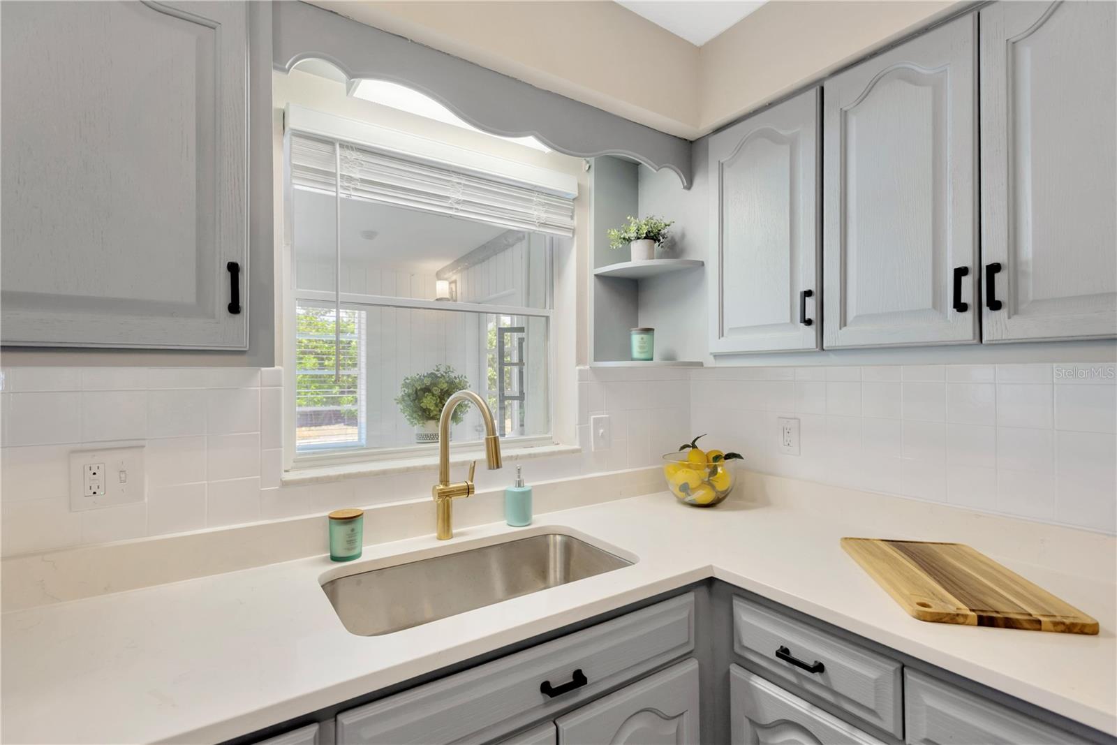 Image 11 of 31 For 11361 88th Avenue