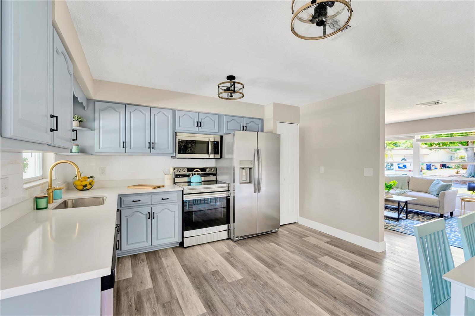 Image 15 of 31 For 11361 88th Avenue
