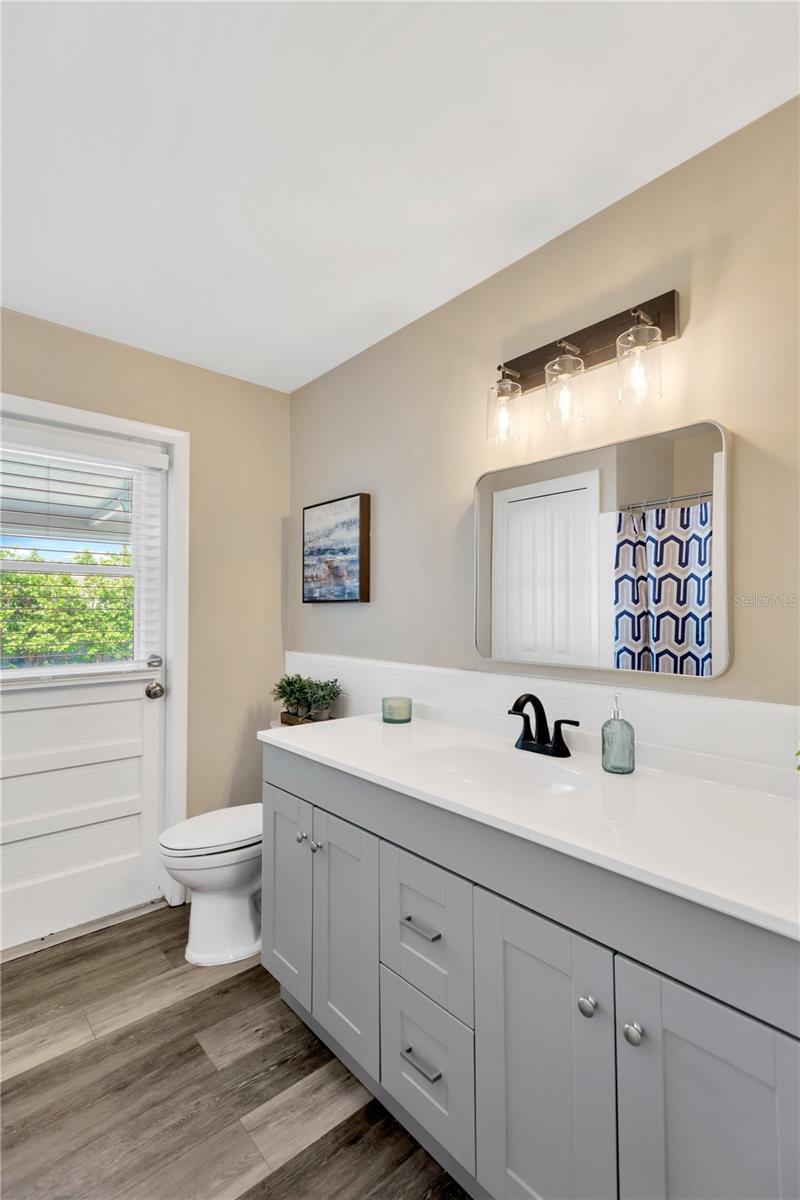 Image 18 of 31 For 11361 88th Avenue