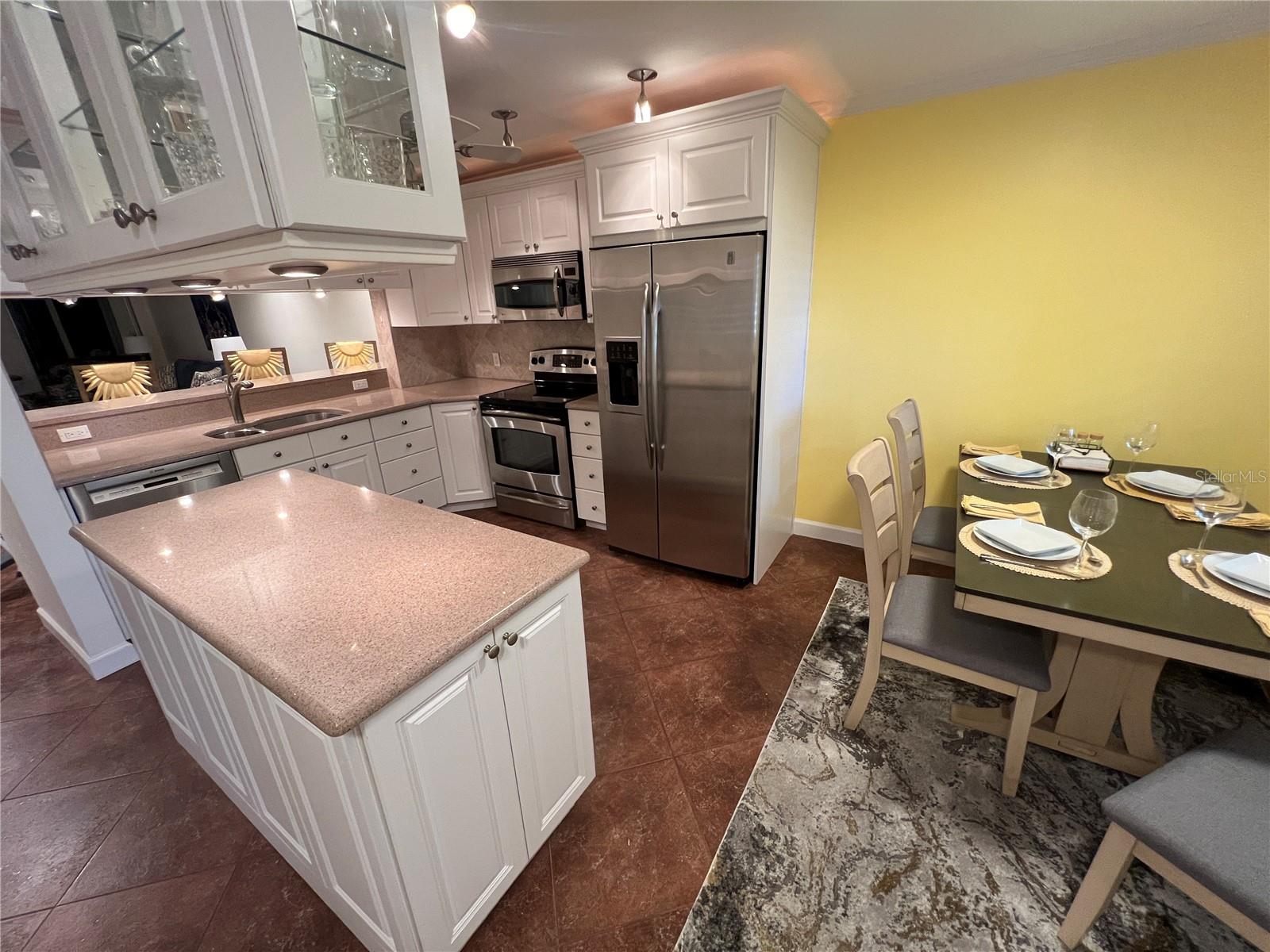 Image 20 of 61 For 121 1st Street E 205