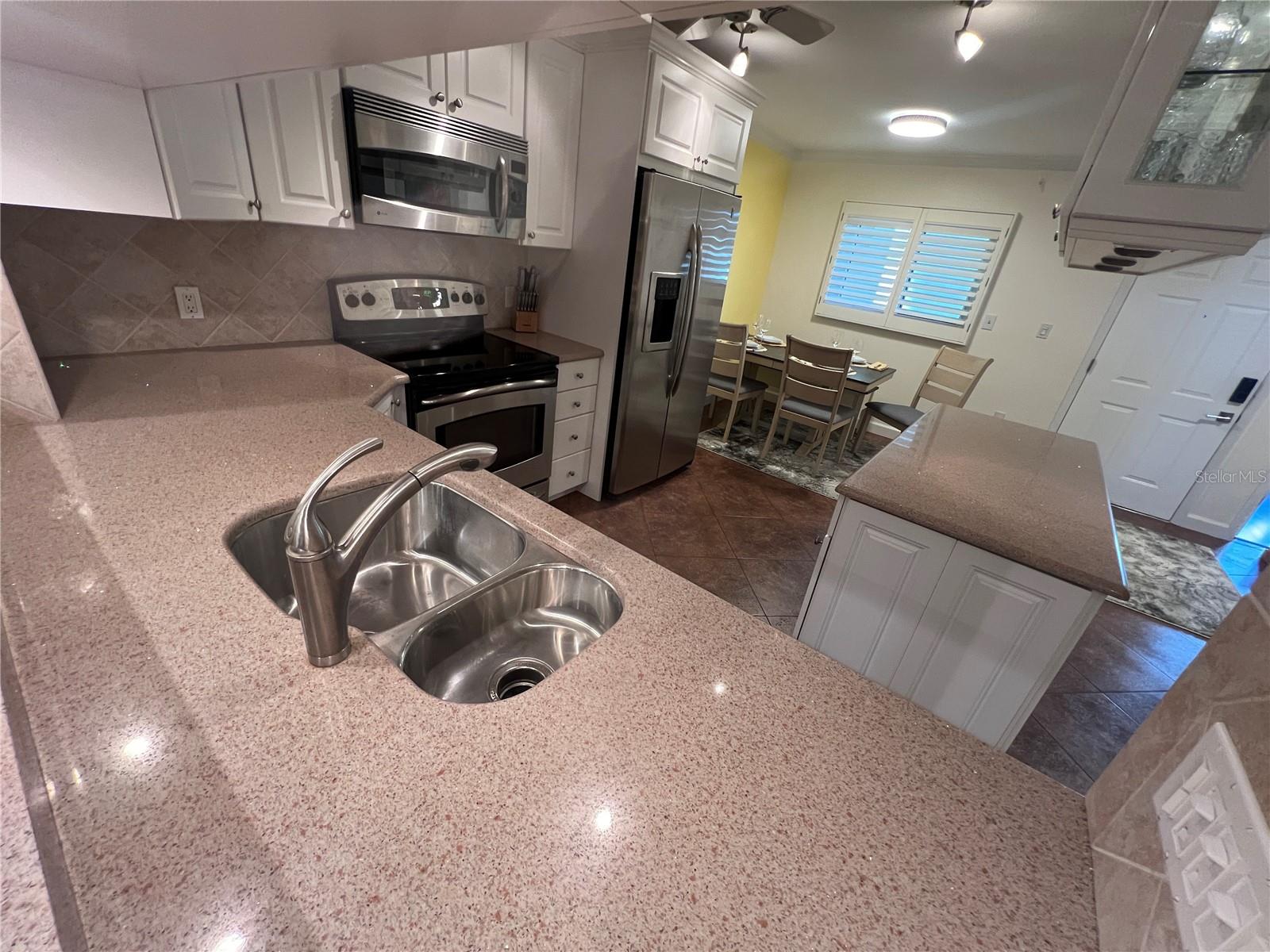 Image 21 of 61 For 121 1st Street E 205