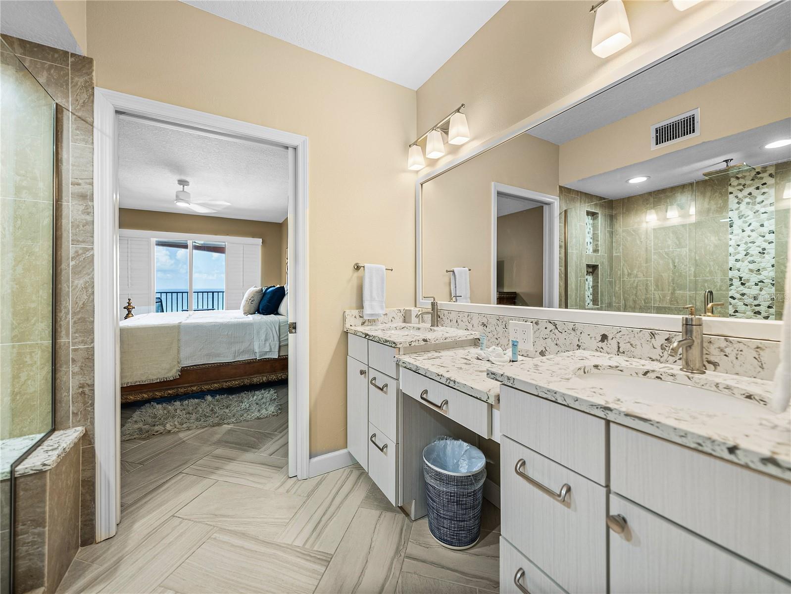 Image 24 of 78 For 16500 Gulf Boulevard 753
