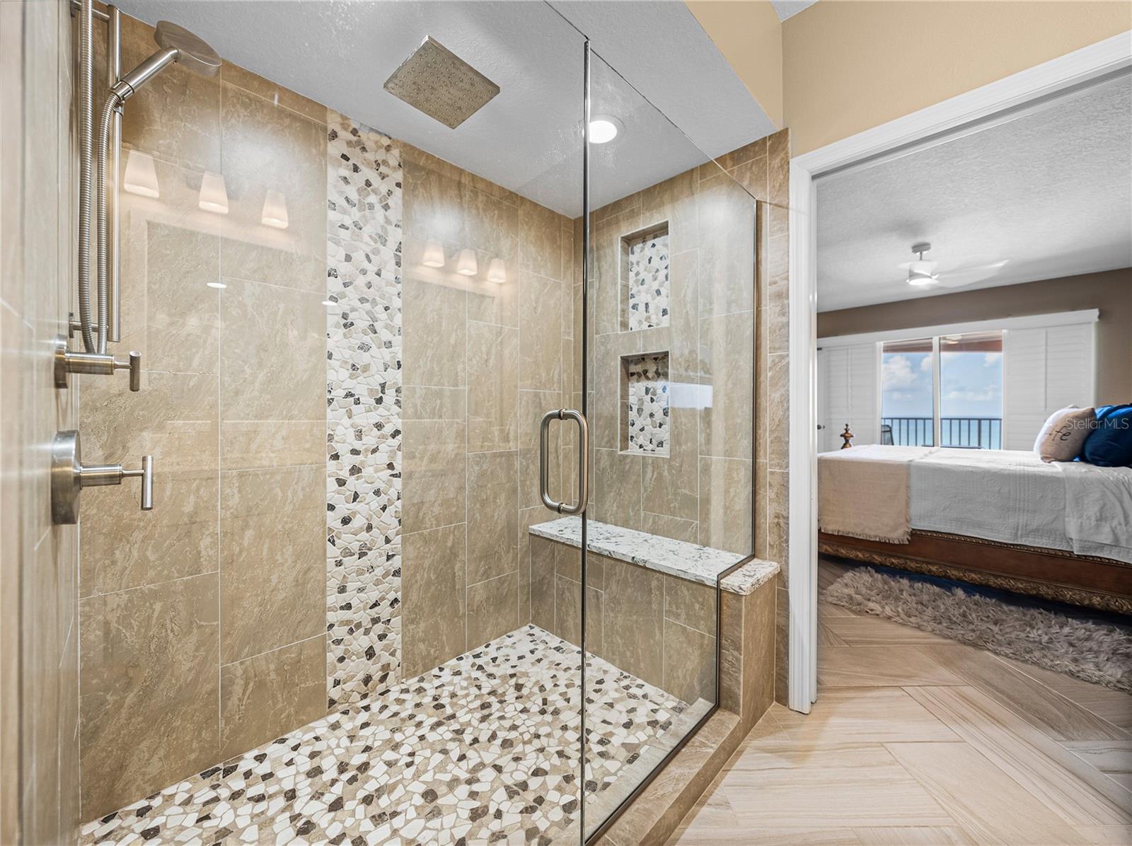 Image 27 of 78 For 16500 Gulf Boulevard 753