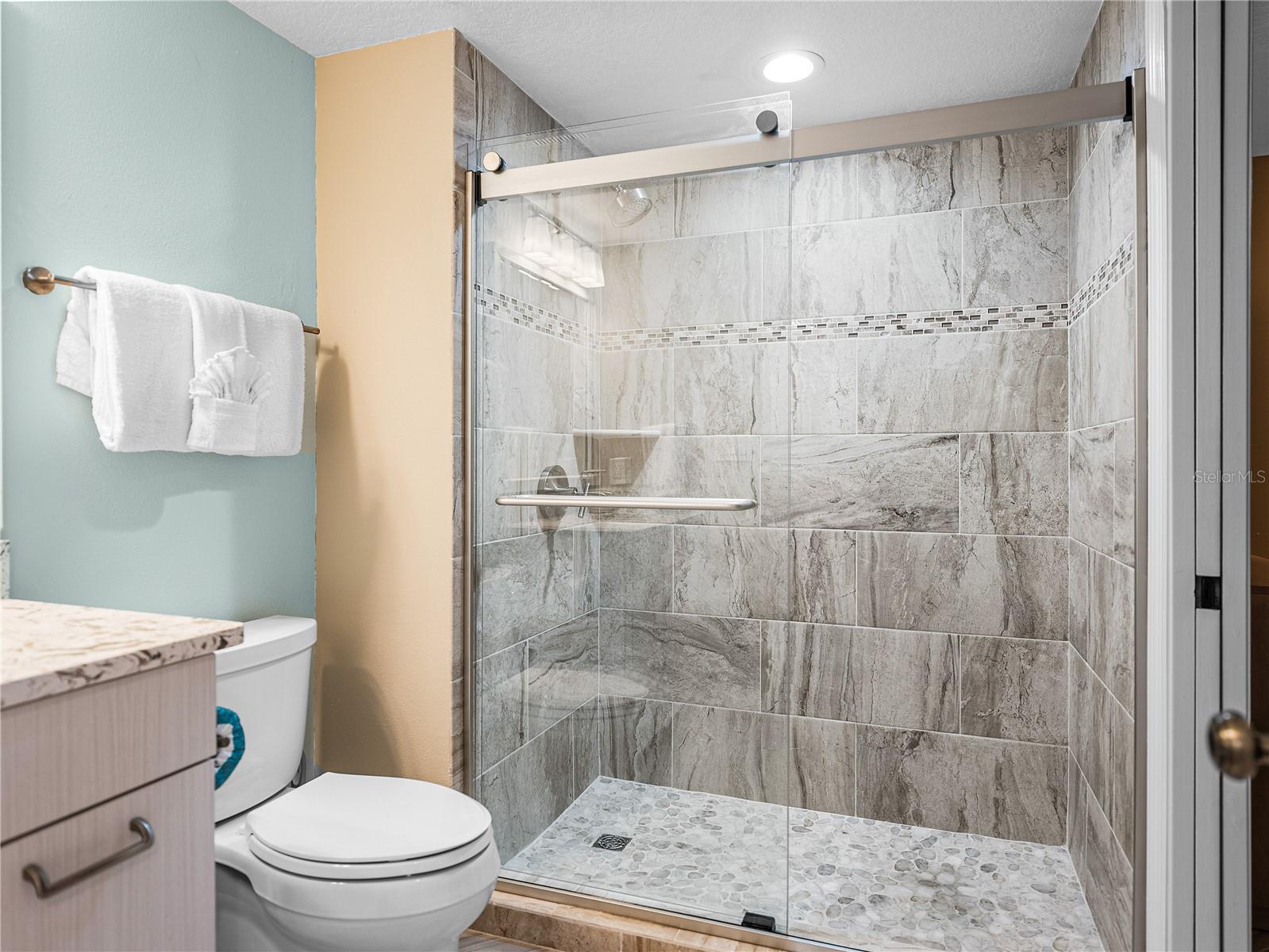 Image 36 of 78 For 16500 Gulf Boulevard 753