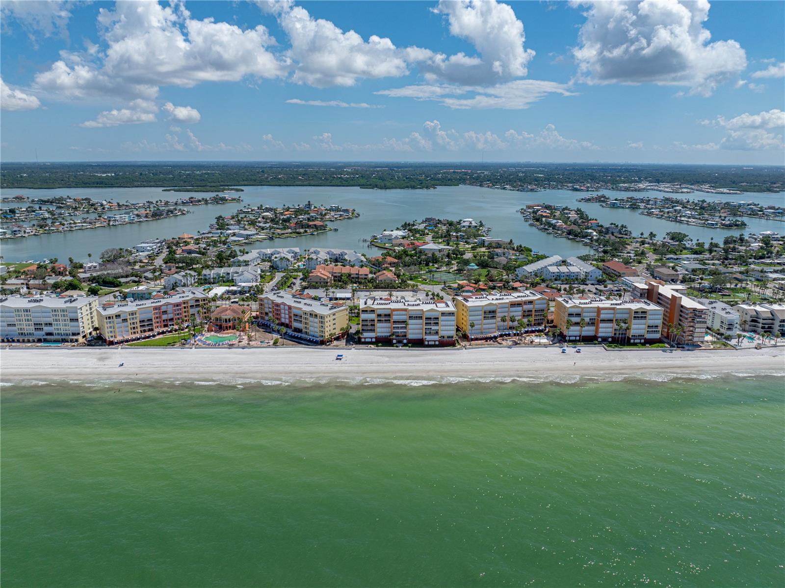 Image 65 of 78 For 16500 Gulf Boulevard 753