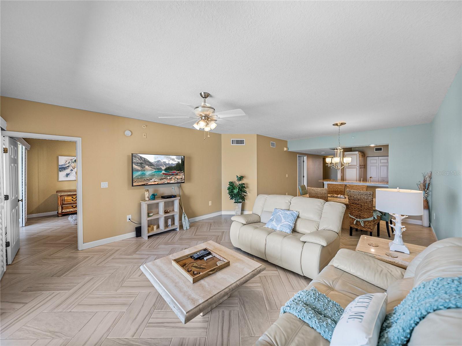 Image 7 of 78 For 16500 Gulf Boulevard 753
