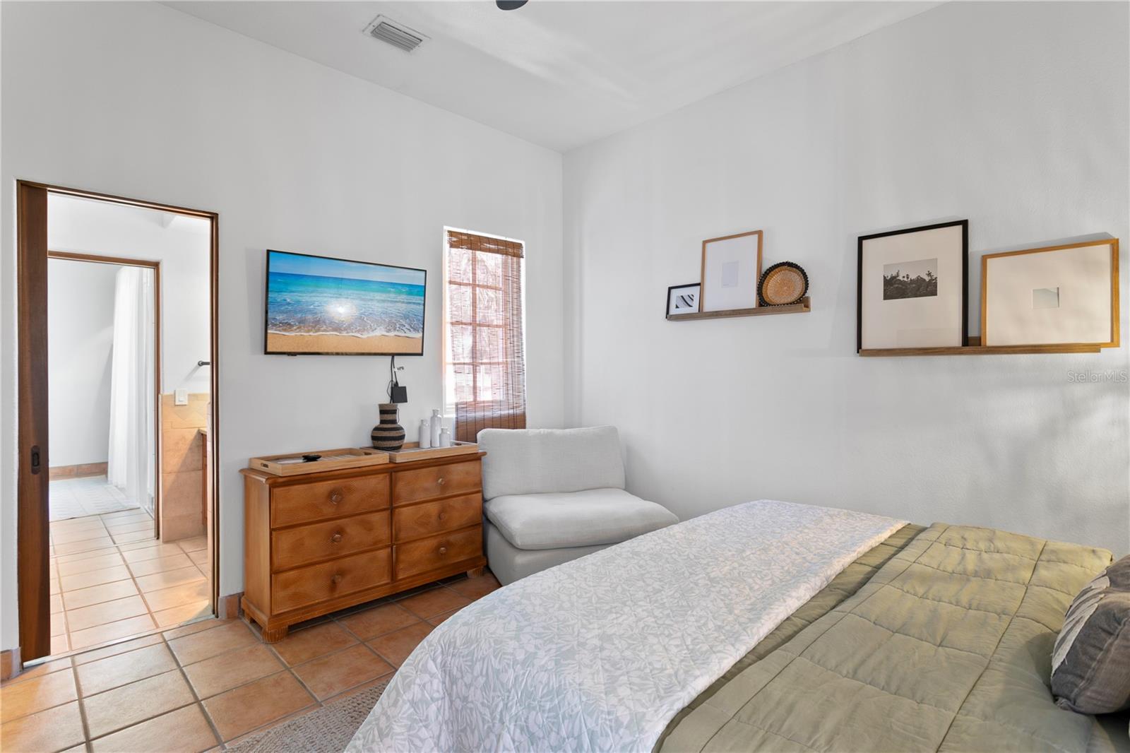 Image 31 of 54 For 8440 Gulf Boulevard