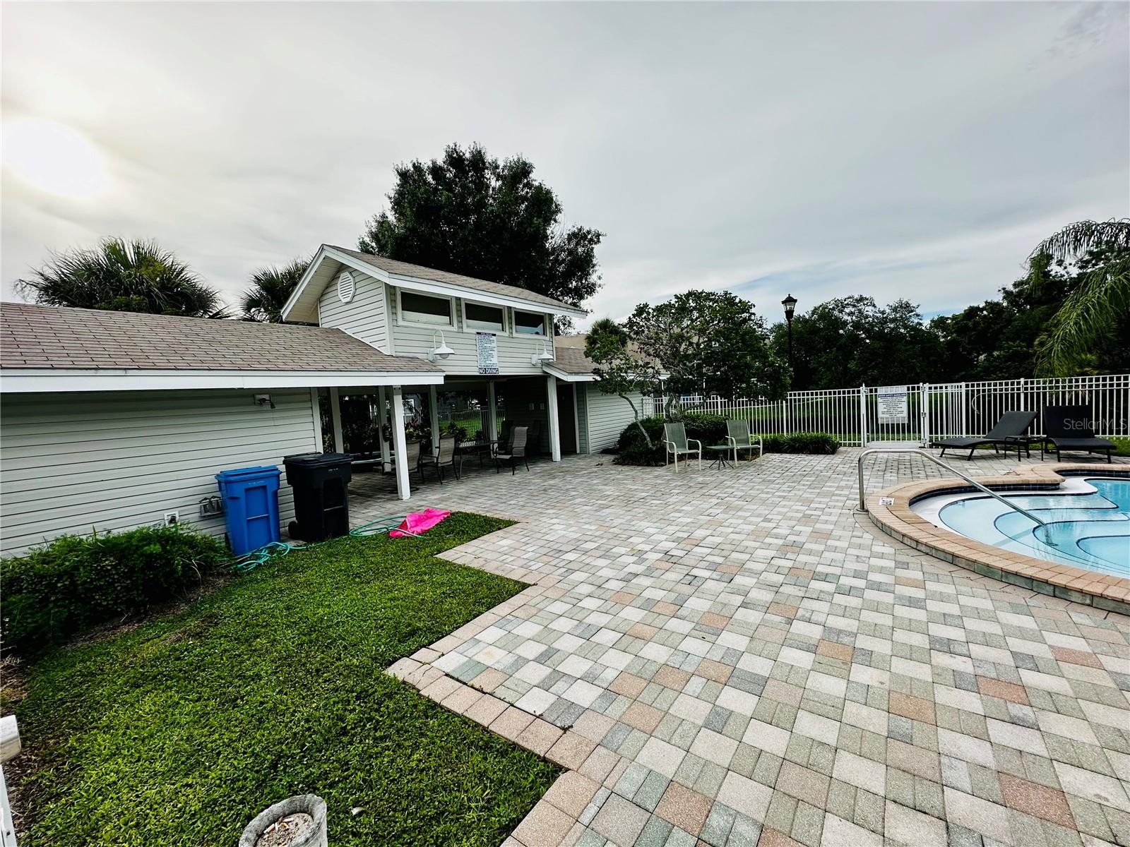 Image 34 of 36 For 8350 Savannah Trace Circle 201