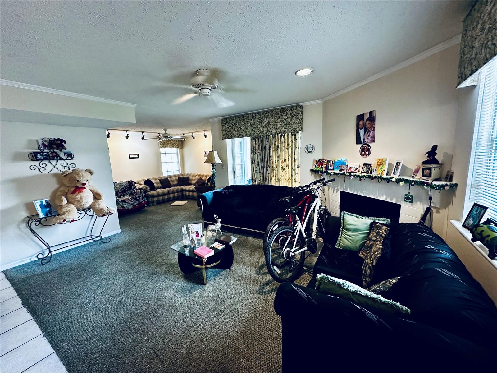 Image 8 of 36 For 8350 Savannah Trace Circle 201