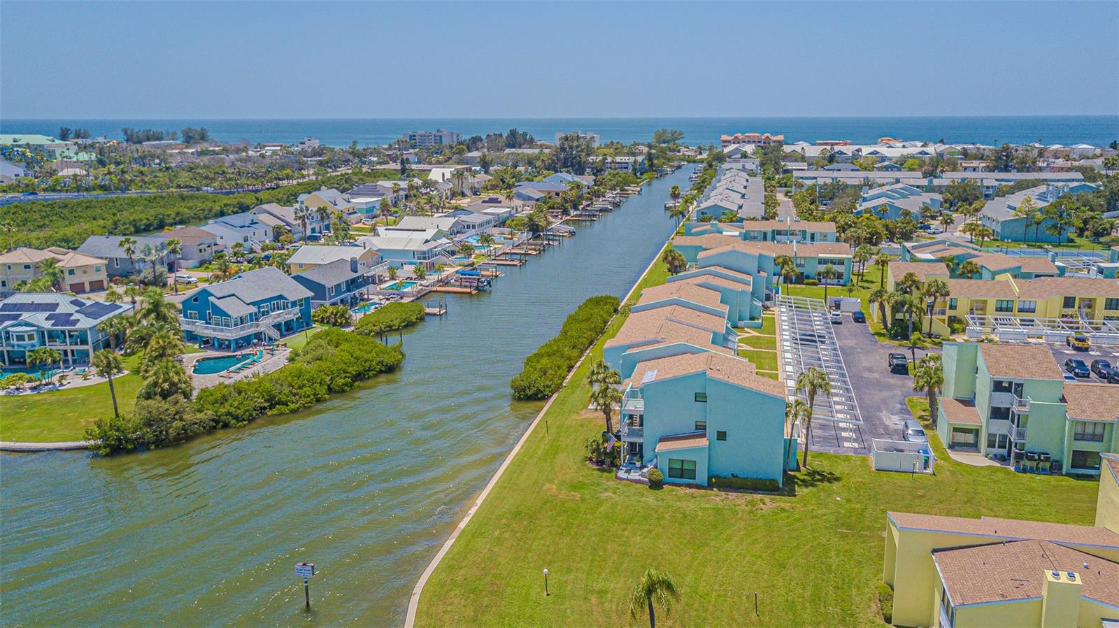 Image 29 of 37 For 1 Windrush Boulevard 54