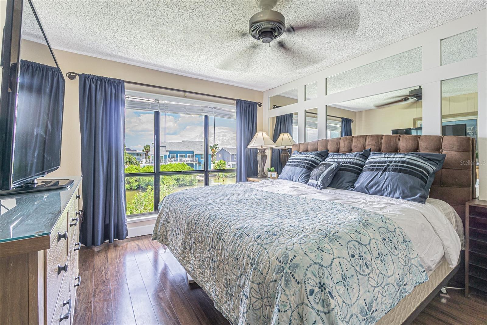 Image 4 of 25 For 1 Windrush Boulevard 54