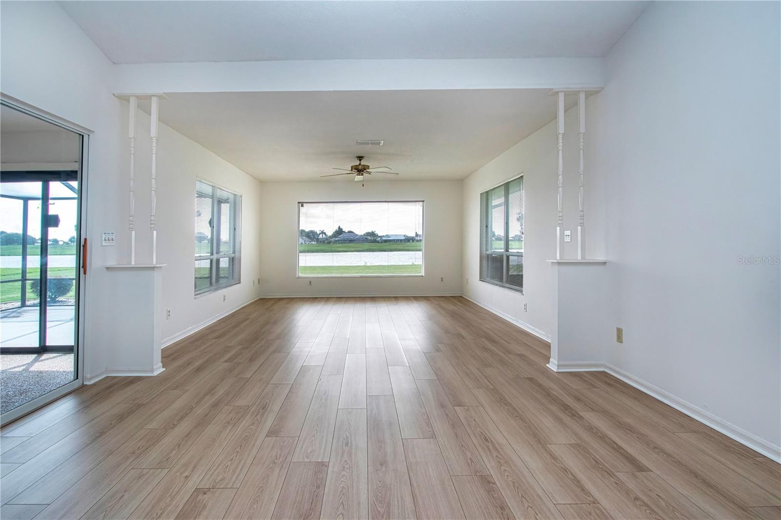 Image 16 of 60 For 2016 New Bedford Drive