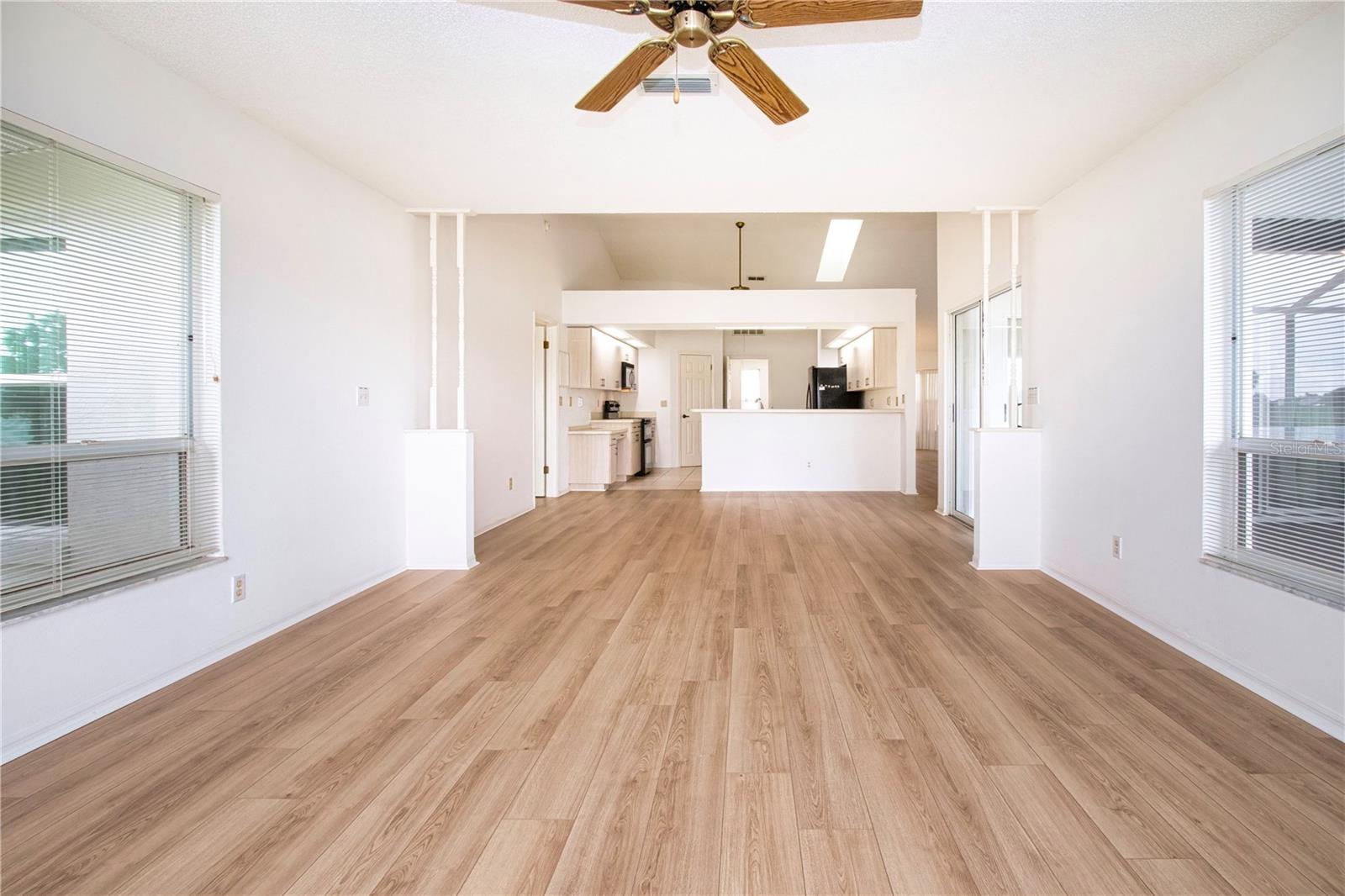 Image 19 of 60 For 2016 New Bedford Drive