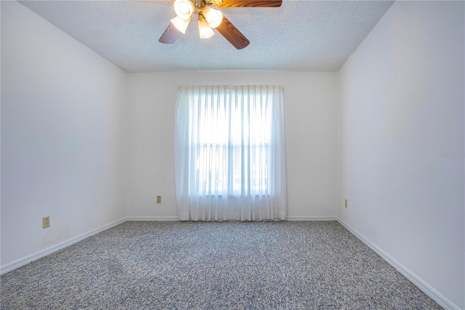 Image 40 of 60 For 2016 New Bedford Drive