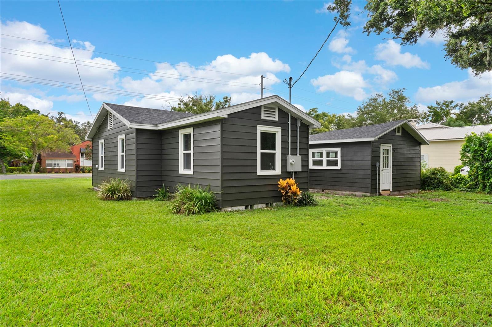 Image 15 of 20 For 1160 Edgewood Drive
