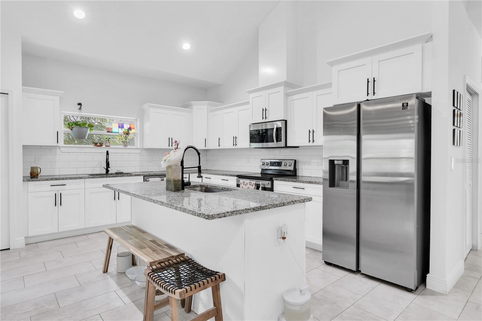 Image 10 of 43 For 1111 Melrose Avenue S