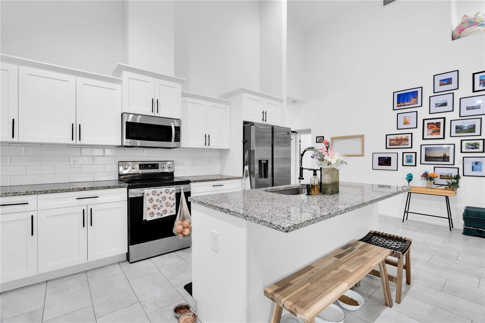 Image 12 of 43 For 1111 Melrose Avenue S