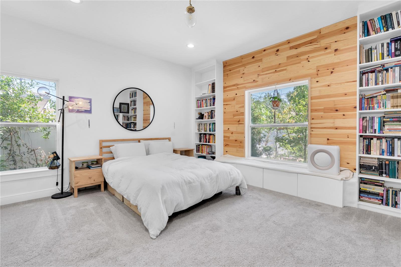 Image 14 of 43 For 1111 Melrose Avenue S