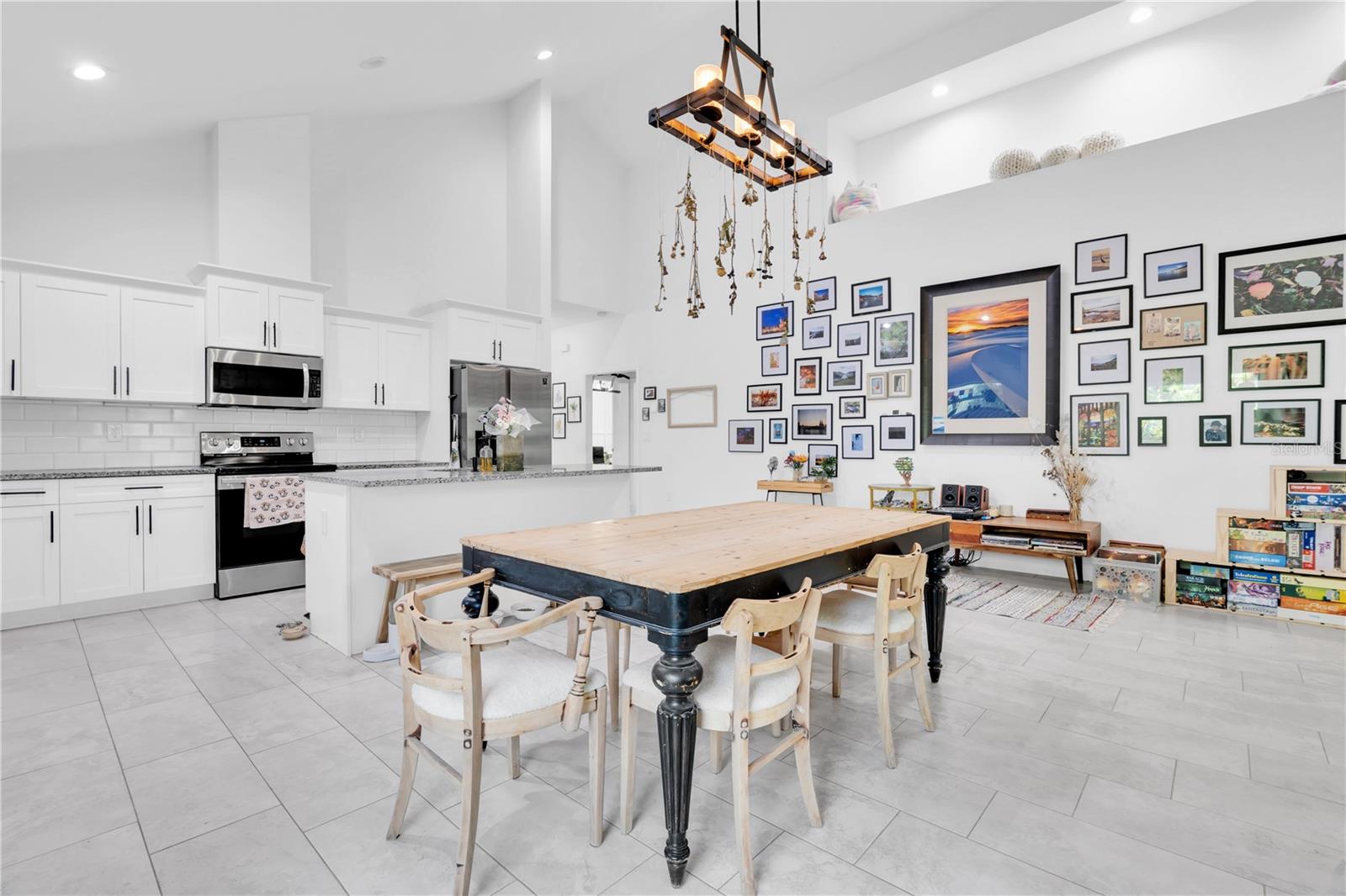 Image 9 of 43 For 1111 Melrose Avenue S
