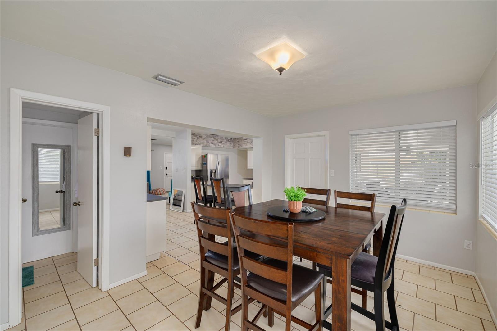 Image 12 of 26 For 2323 Anna Avenue
