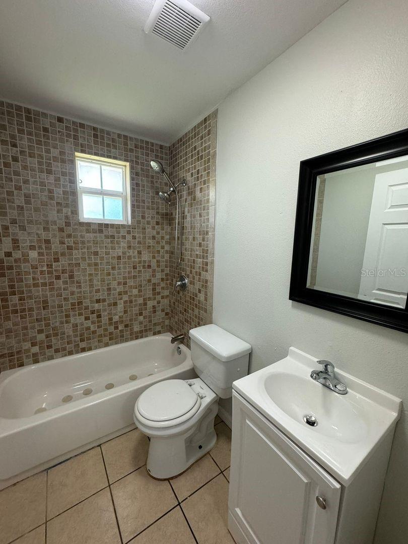 Image 7 of 15 For 1920 Fairfield Avenue S