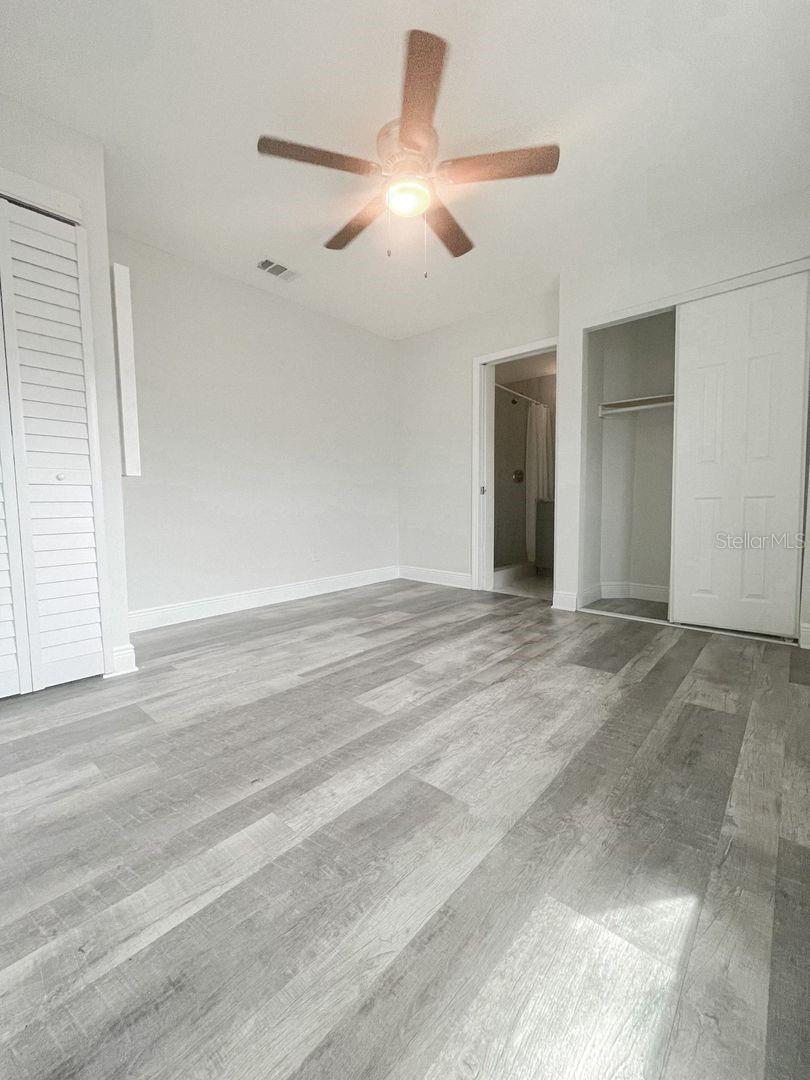 Image 10 of 11 For 1514 38th Avenue N