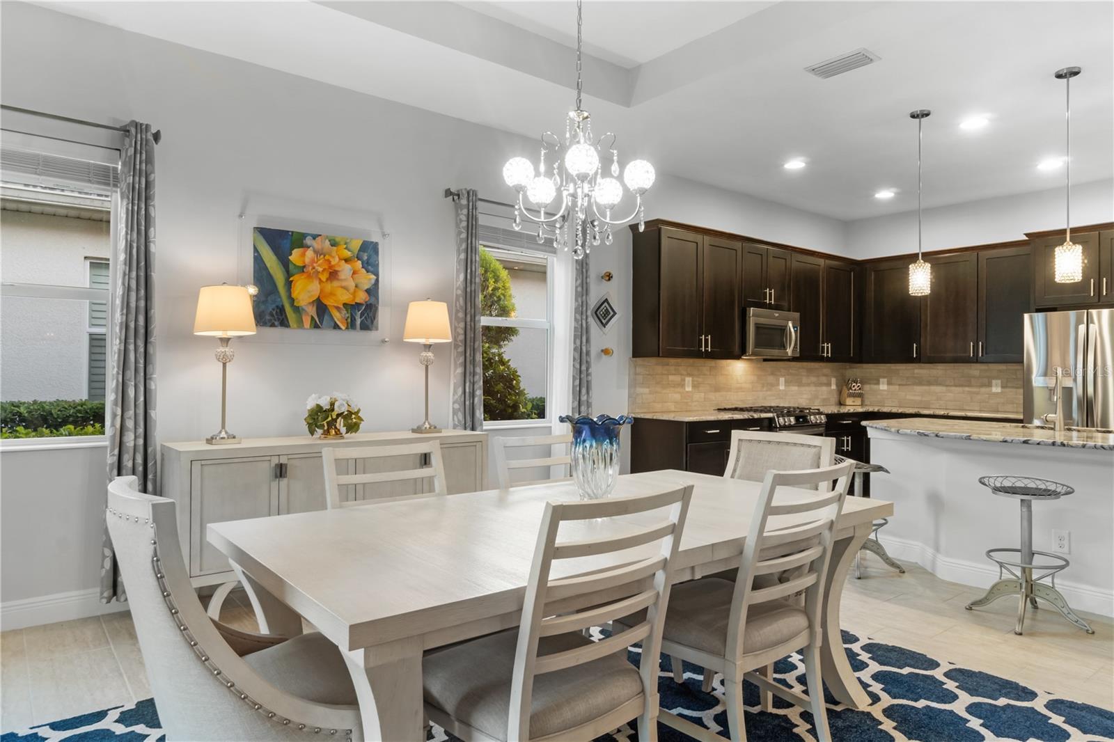Image 20 of 65 For 933 Riverscape Street