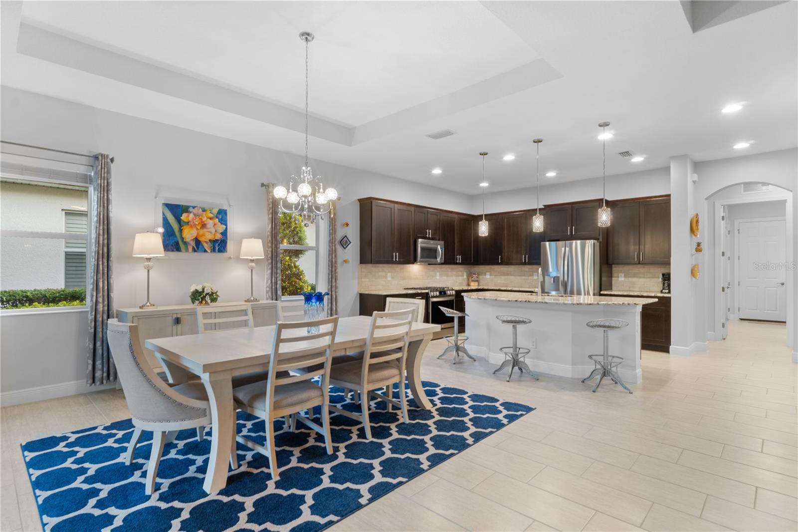 Image 3 of 65 For 933 Riverscape Street
