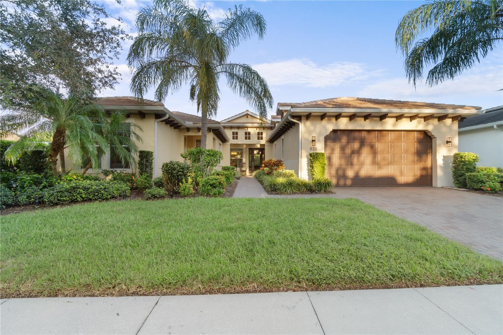 Image 48 of 65 For 933 Riverscape Street