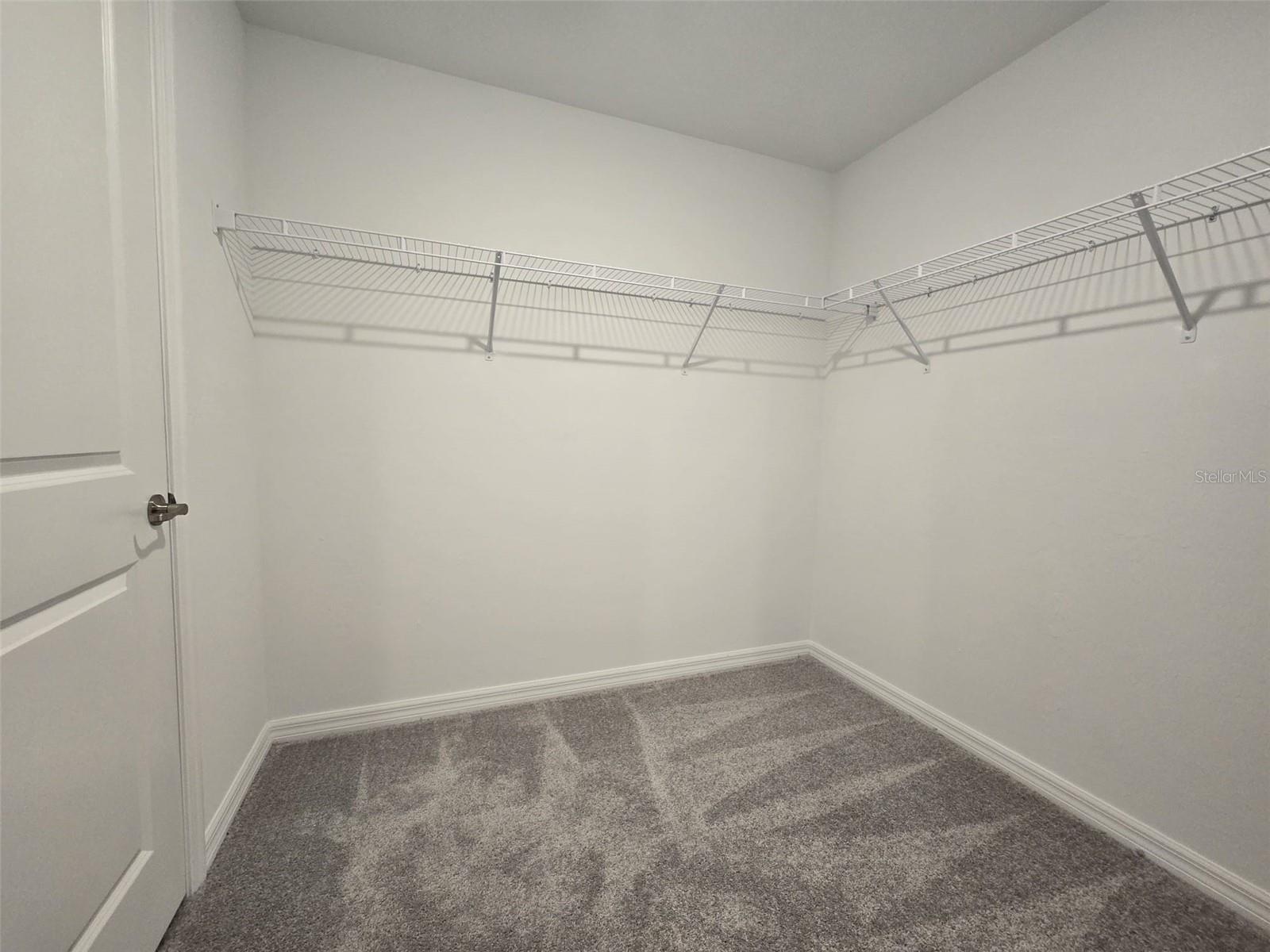 Image 18 of 20 For 3403 34 Street Sw