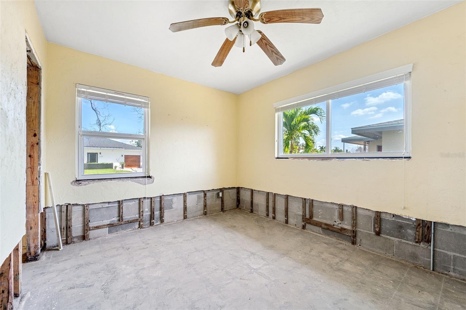 Image 13 of 26 For 8075 Gulf Boulevard