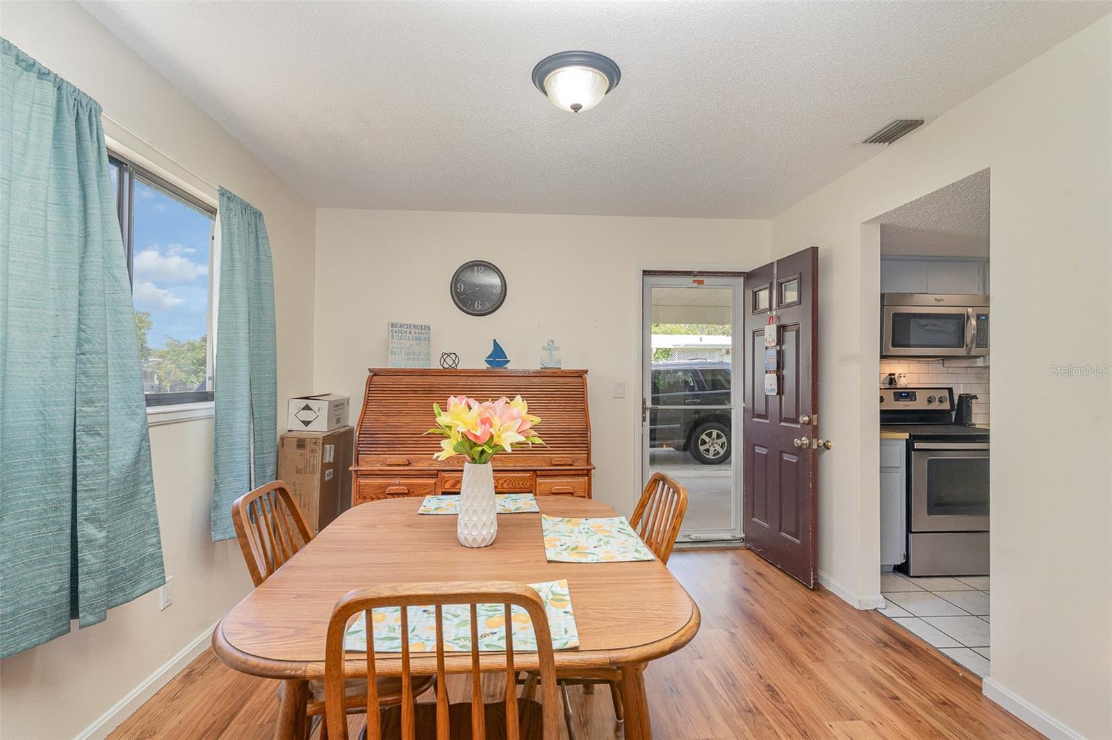 Image 11 of 29 For 8917 103rd Lane