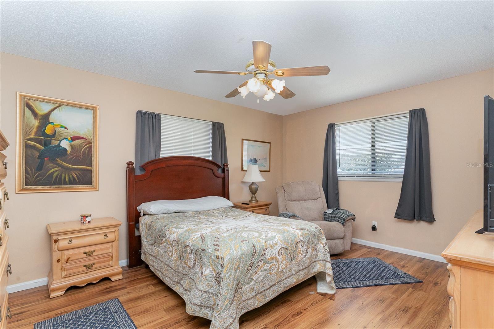 Image 17 of 29 For 8917 103rd Lane