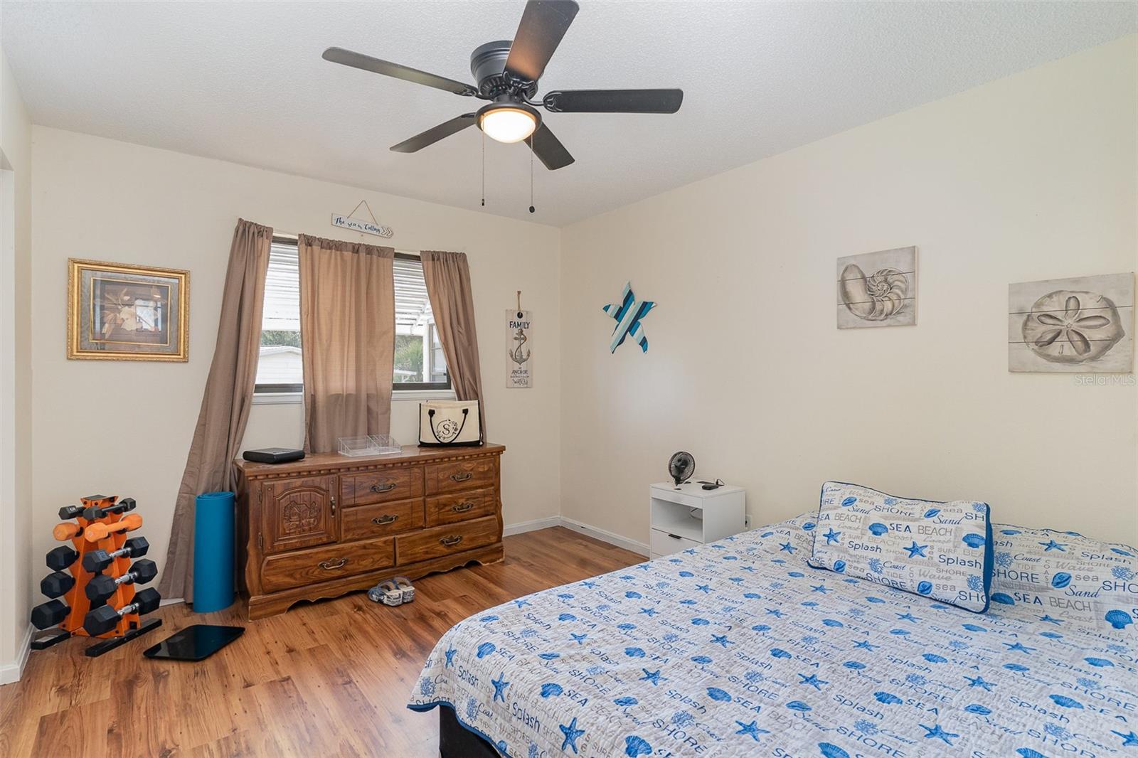 Image 22 of 29 For 8917 103rd Lane