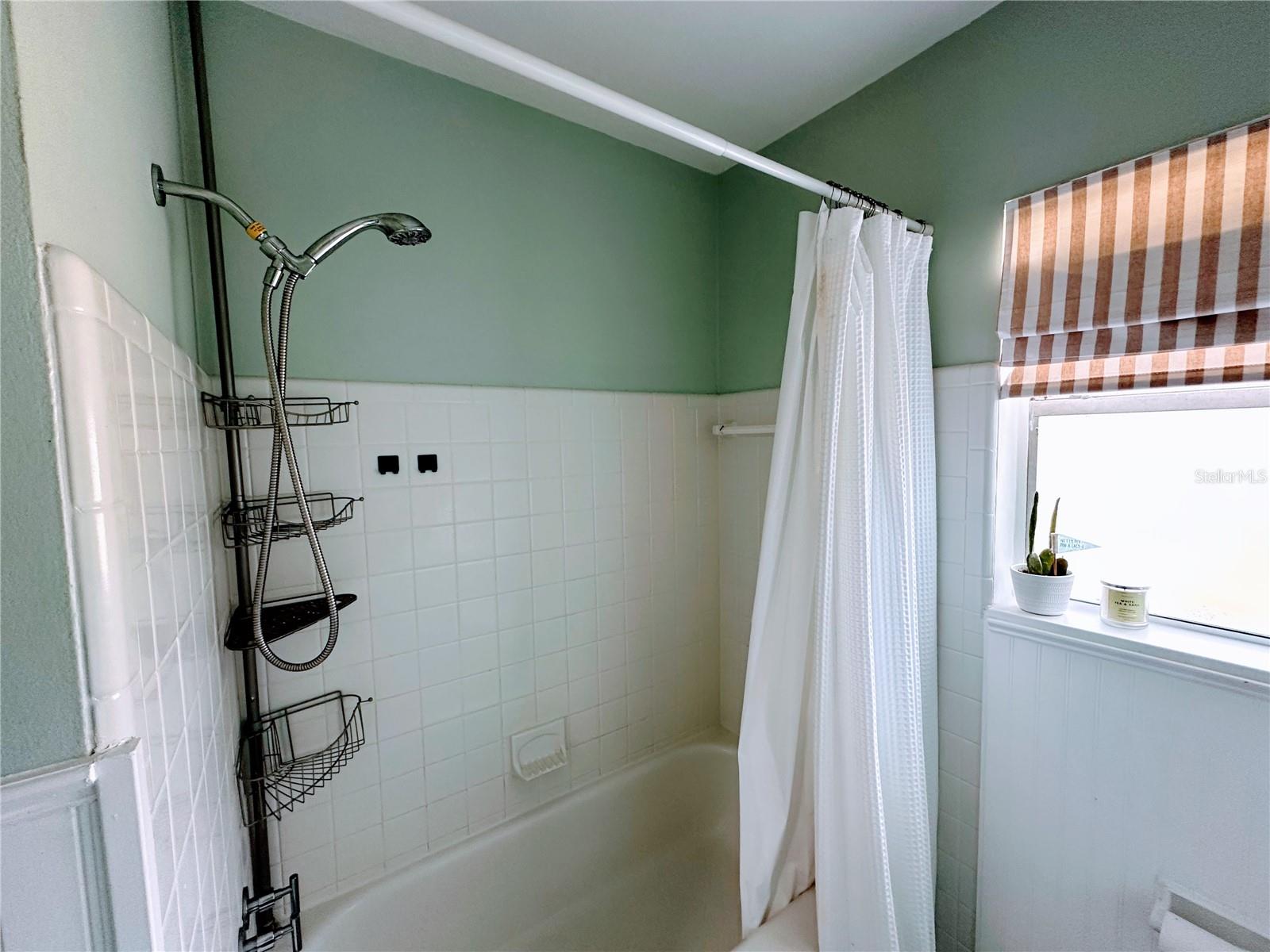 Image 18 of 26 For 1738 Tyrone Boulevard N