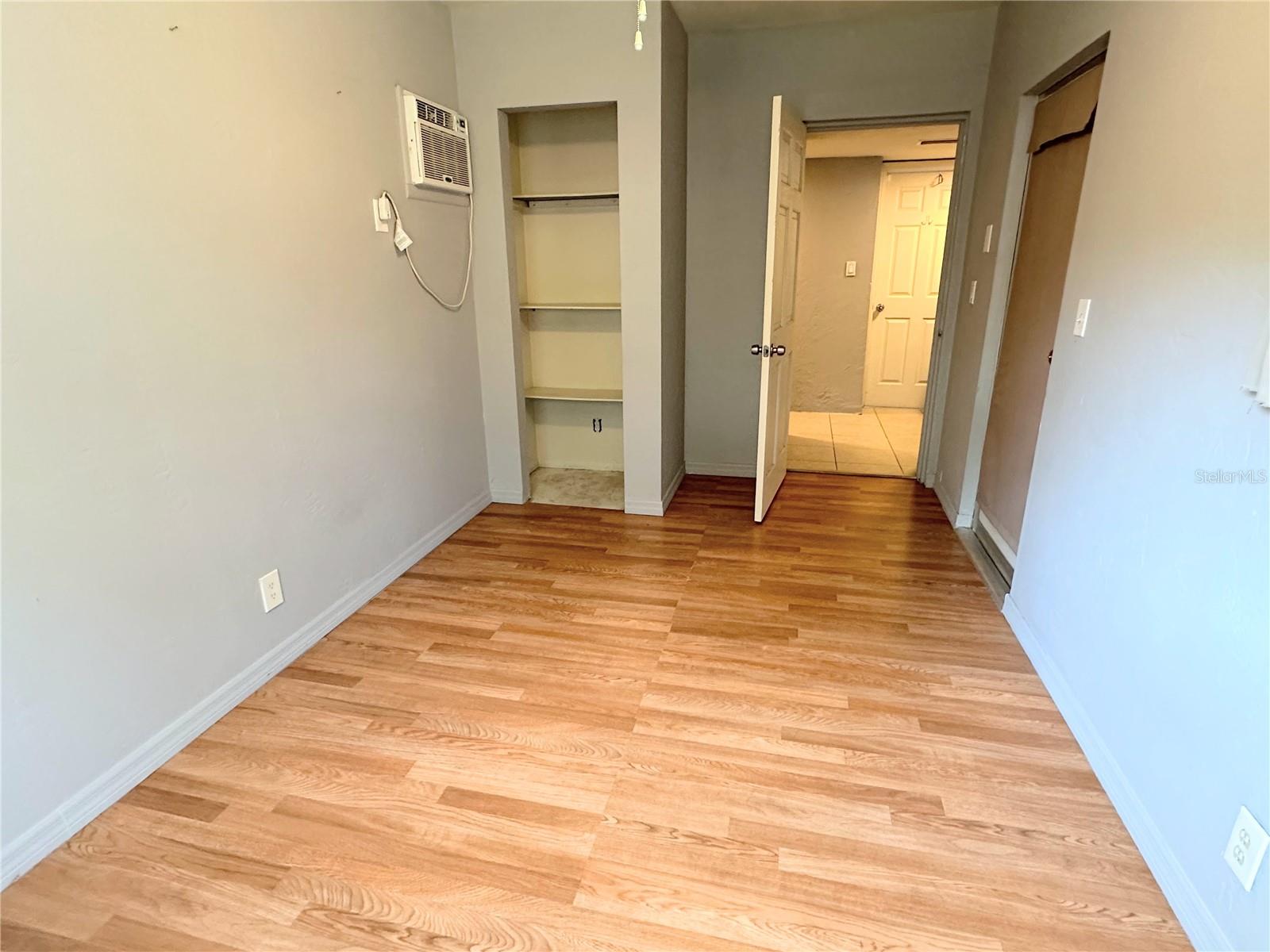 Image 35 of 42 For 1738 Tyrone Boulevard N