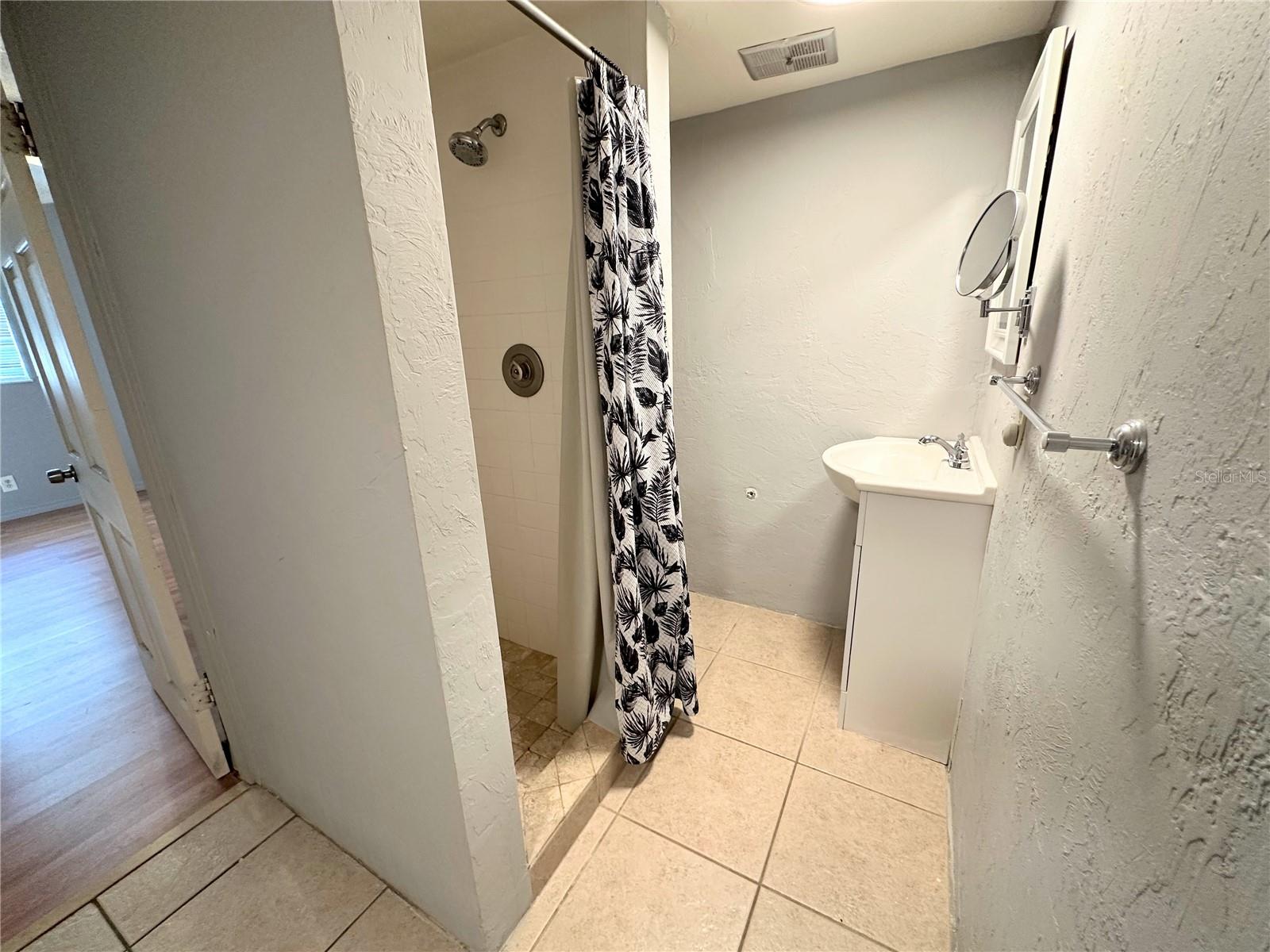 Image 37 of 42 For 1738 Tyrone Boulevard N