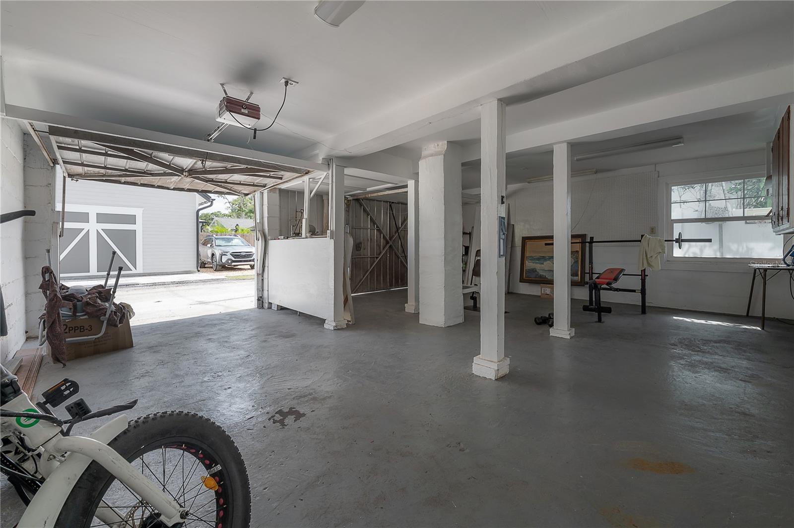 Image 66 of 70 For 2421 Burlington Avenue N