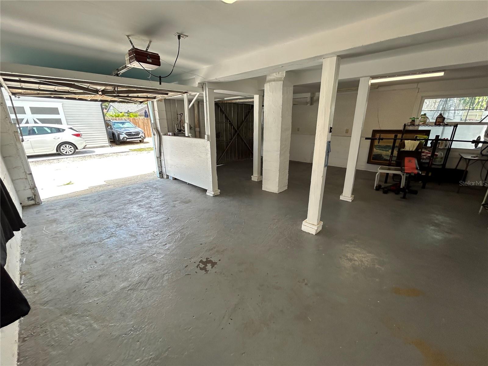 Image 72 of 78 For 2421 Burlington Avenue N