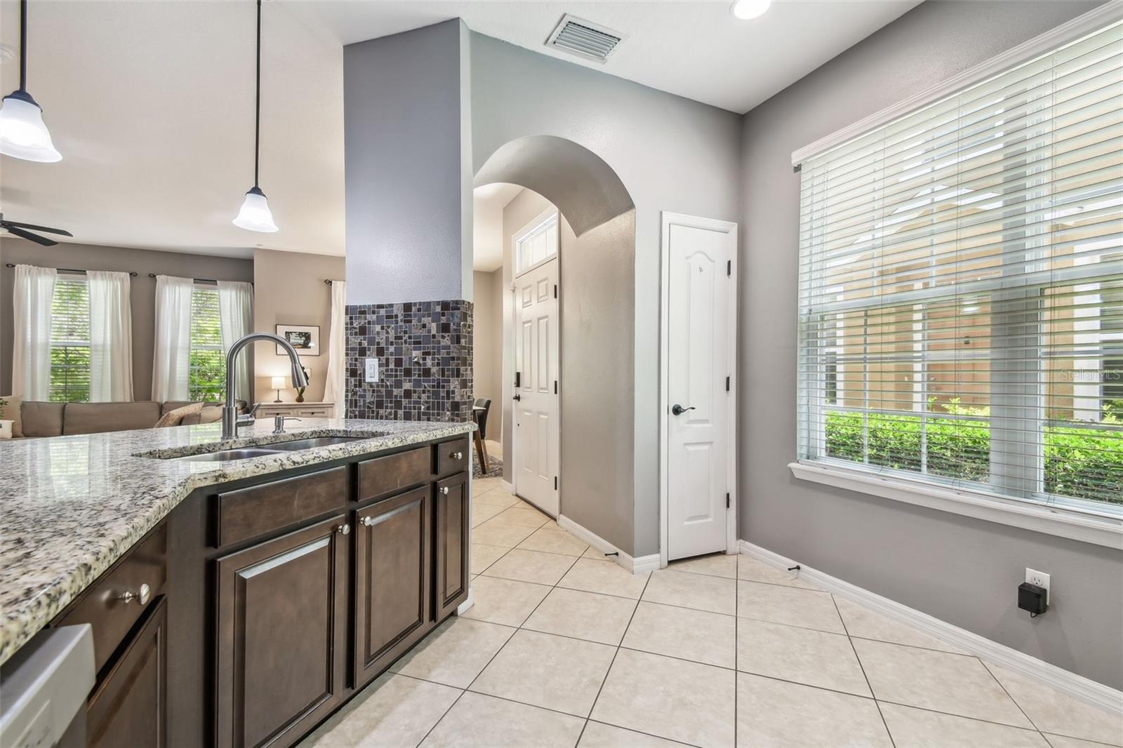 Image 13 of 84 For 7001 Interbay Boulevard 134