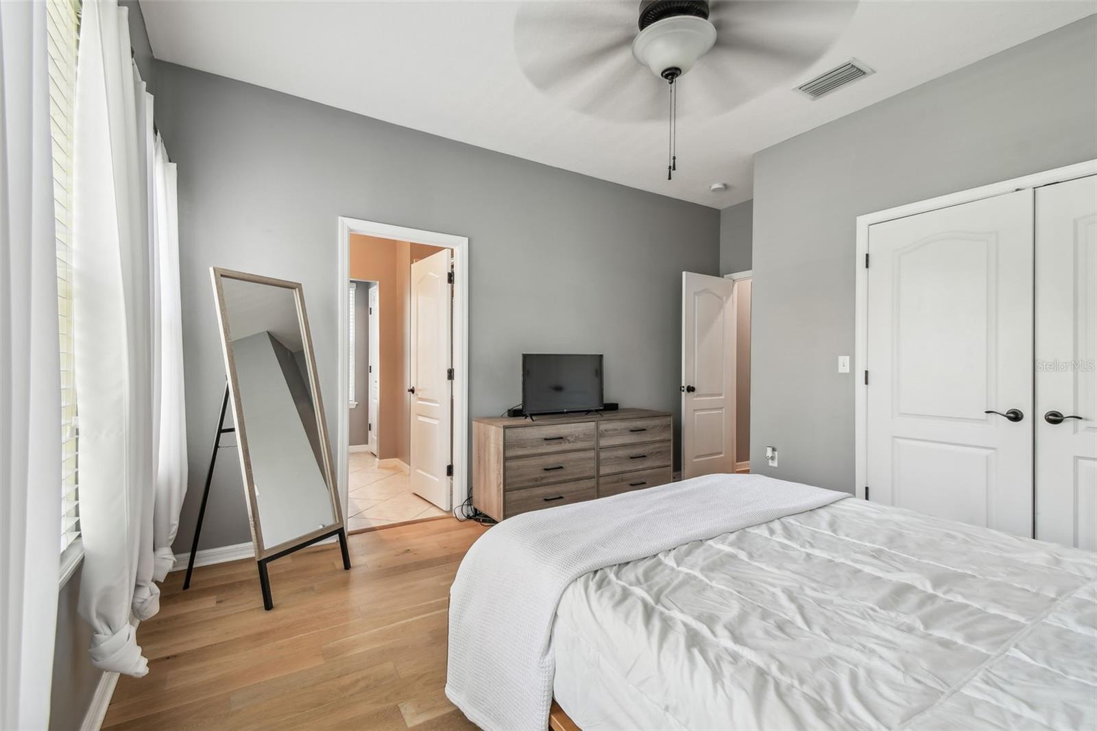 Image 32 of 84 For 7001 Interbay Boulevard 134