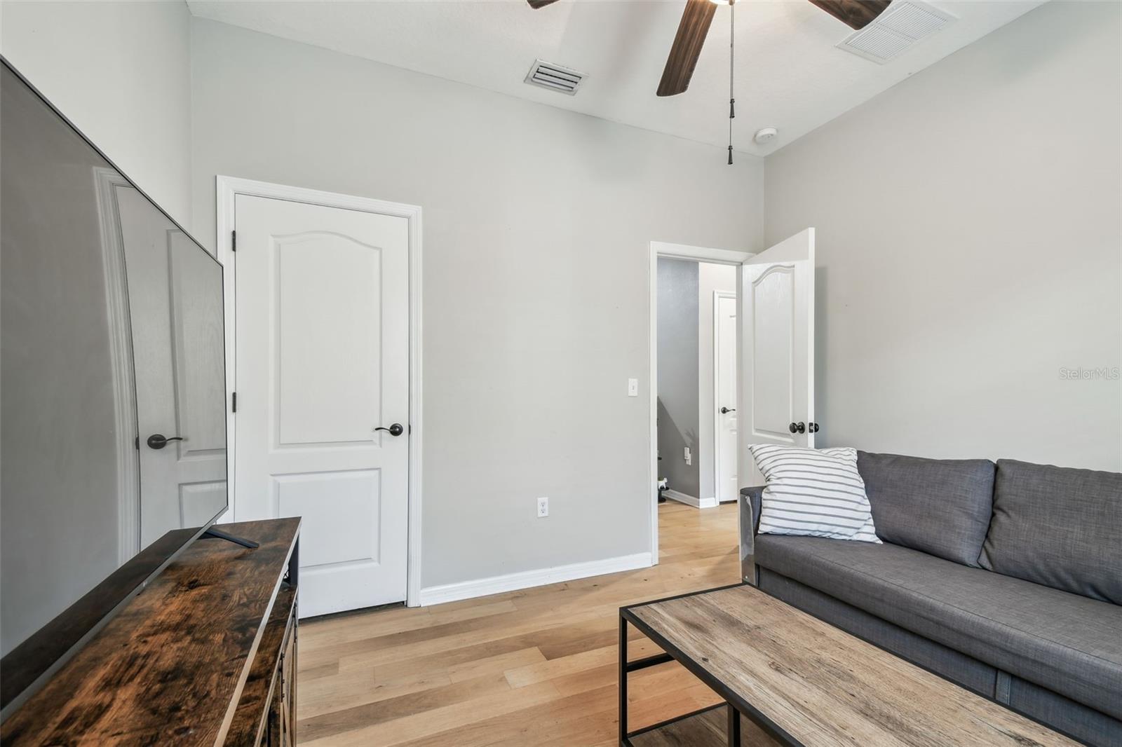 Image 42 of 84 For 7001 Interbay Boulevard 134