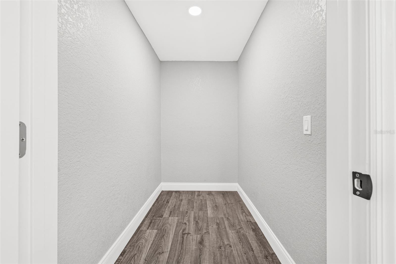Image 17 of 27 For 1302 22nd Avenue N