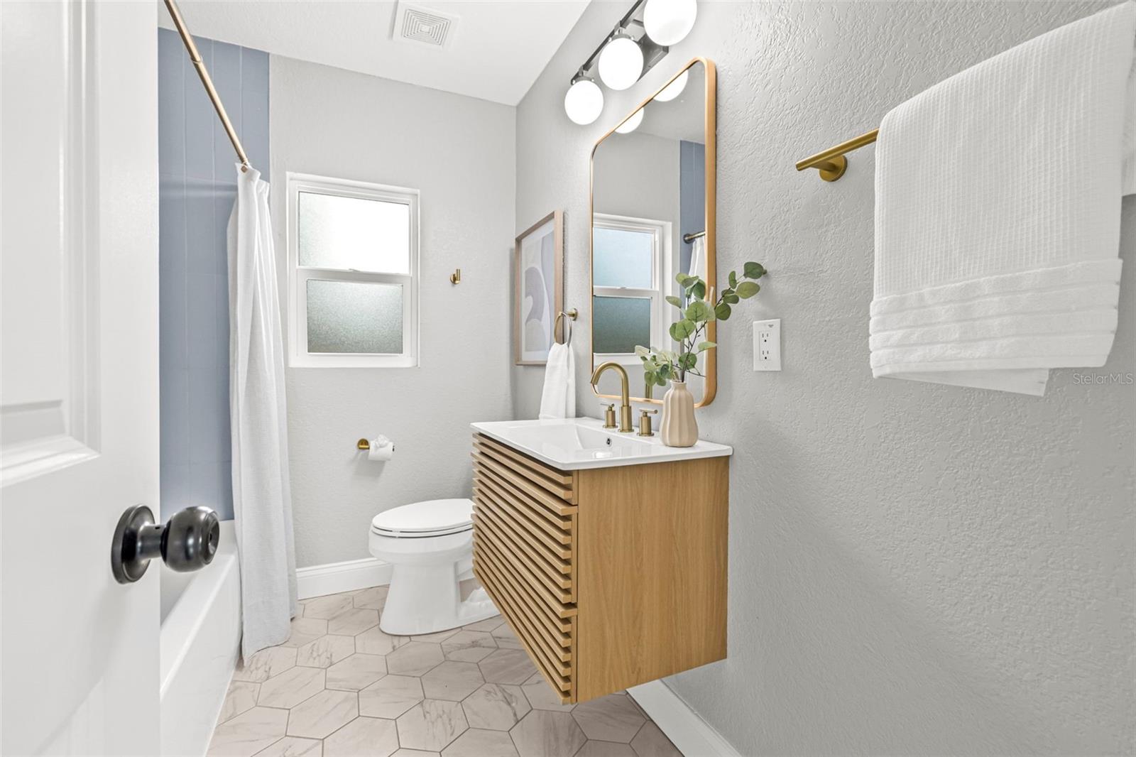 Image 19 of 27 For 1302 22nd Avenue N